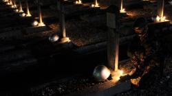 Renungan Malam di Seluruh Taman Makam Pahlawan di Indonesia