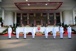 Tim Sabang Kibarkan Merah Putih Pagi Ini di Istana Merdeka