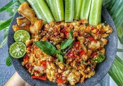 5 Resep Sambal Matah Terenak, Ada khas Maluku hingga Terbuat dari Kecombrang
