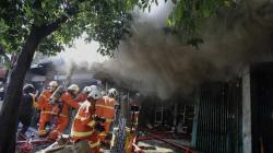 Toko Elektronik Terbakar di Surabaya, 5 Orang Tewas
