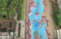 Video Komunitas Perupa Jakarta Lukis Mural Sungai Raksasa Sepanjang 300 Meter