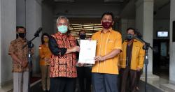 Hanura Serahkan SK Kepengurusan Partai ke KPU