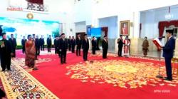 Presiden Jokowi Lantik 20 Dubes di Istana Negara