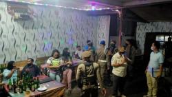 Razia Satpol PP Padang, 9 Pemandu Lagu Diamankan dari Sejumlah Tempat Hiburan Malam