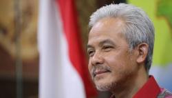 Dengar Kabar Tjahjo Kumolo Meninggal, Ganjar Terkejut dan Langsung Terbang ke Jakarta
