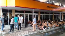 Polisi Pulangkan 84 Pendemo yang Diduga Berbuat Rusuh di Padang