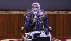 Belum Terima BLT Subsidi Upah? Ini Penjelasan Menaker<