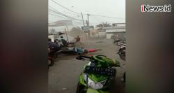 Video Detik-Detik Angin Puting Beliung Landa Bekasi Utara