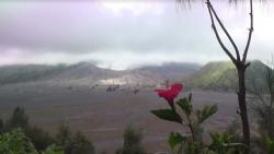 Rentan Letusan Freatik, Wisatawan Gunung Bromo Diimbau Tidak Masuk Radius 1 Km dari Kawah
