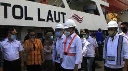 Menhub Budi Karya Sumadi Cek Kapal Tol Laut di Kupang