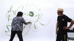 Dahlan Iskan Buka Lomba Mural Hari Pahlawan