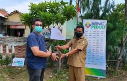 MNC Peduli Serahkan 1.500 Bibit Pohon ke Desa Pantai Bakti Muara Gembong Bekasi 