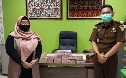Kejari Bogor Serahkan Uang Negara Rp1,5 Miliar Lebih dari Terpidana Kasus Korupsi