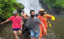 Diduga Depresi, WN Argentina Tewas di Air Terjun Cemara Buleleng<