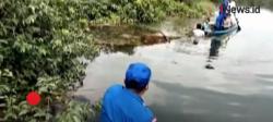 Video : Heboh, Mayat Mengapung Terikat Rantai dan Pemberat Cor Semen