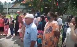 Video Emak-Emak Gerebek Lokasi Judi Tembak Ikan di Pekan Labuhan Medan