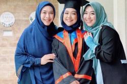 Ria Ricis Butuh 7 Tahun Lulus Kuliah, Ternyata Ini Alasannya