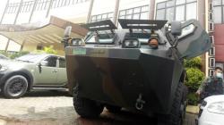 Penampakan Panser Anoa TNI Siaga di RS Polri