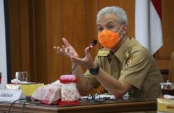 Ganjar Pastikan Tak Ada Rumah Sakit di Jateng Layani Pre-Order Vaksinasi