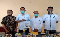 Sekretarisnya Diberitakan Terlibat Narkoba, Camat Ini Menangis 