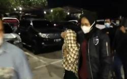 Terkait Artis TA, Polisi Amankan Seorang Pria<