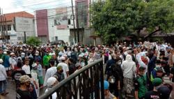 Massa HRS Aksi di Mapolres Purwakarta, Jalan Nasional Sempat Lumpuh