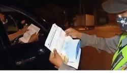 Pelabuhan Gilimanuk Dijaga Ketat TNI-Polri, Wisatawan Dicek Syarat Rapid Tes Antigen