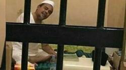 Habib Rizieq Habiskan Waktu di Tahanan Selesaikan Disertasi Gelar Doktoral