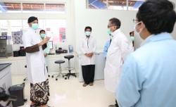 Gegara Menkes Baru Bukan Dokter, Ganjar : Para Dokter Langsung Telepon Saya