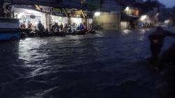 Banjir Kepung Bandung, 13 Pasien di Rumah Singgah Kemanusiaan Terjebak<