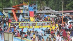 Penampakan Kolam Pemandian Alam Mega Mendung Sumatera Barat Dipadati Pengunjung