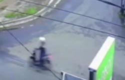 Video Rekaman CCTV Remaja di Tasikmalaya Dianiaya Geng Motor 