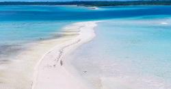 Mengintip Keunikan Pasir Timbul, Pulau Eksotis yang Muncul 3 Kali Sehari di Papua Barat