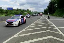 Jamin Tanpa Hambatan di Jalan, PJR Tol Cipularang Kawal Armada Vaksin Covid-19<