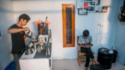 Pria Ini Bisnis Kedai Kopi dari BLT, Omzet Rp2,5 Juta Sebulan  