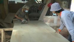 Video Pembuat Peti Jenazah di RSUD Soetrasno Rembang Lembur akibat Angka Kematian Meningkat