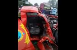 Tewaskan 1 Orang, Begini Kronologi Mobil BPBD Lombok Timur Tabrak Truk saat Cek Banjir