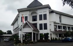 Dua Anggota Dewan Positif Covid-19, Gedung DPRD Karawang Ditutup <