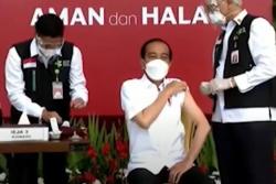 Video Presiden Jokowi Jalani Vaksin Covid-19 Pertama di Indonesia