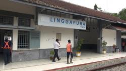 Jalur Rel Ganda Terganggu, Stasiun Linggapura Jadi Titik Antrean Persilangan KA 