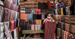 Sandiaga Uno Ingin Kain Songket Khas NTB Tembus Pasar Global