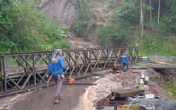 Longsor Susulan Mengancam, Jalur Selatan Garut-Bandung Masih Berbahaya