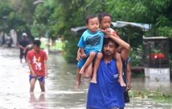 Diguyur Hujan Berjam-Jam, Lima Kecamatan di Cirebon Diterjang Banjir<