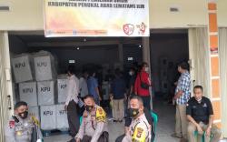 Hadapi Gugatan di MK, KPU PALI Bongkar Gudang Logistik