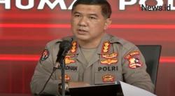 Video Polisi Tangkap Pendiri Pasar Muamalah Transaksi dengan Dinar-Dirham di Depok