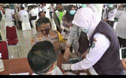 Bupati dan Wabup OKU Selatan Gagal Disuntik Vaksin, Ini Sebabnya<