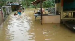 Dua Sungai di Ciasem Subang Meluap, Warga 2 Desa Pilih Bertahan di Rumah<