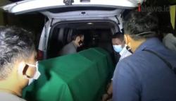 Video Tangis Histeris Keluarga Warnai Penjemputan Jenazah Ustaz Maaher di RS Polri Kramat Jati