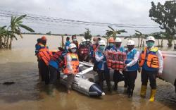 PLN Jabar Kerahkan 1.600 Personel untuk Pulihkan Gangguan Listrik Akibat Banjir