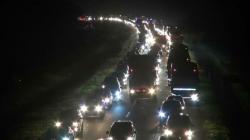 Gegara Penyempitan Jalur di Km 122 Tol Cipali, Kendaraan Antre hingga 5 Kilometer 